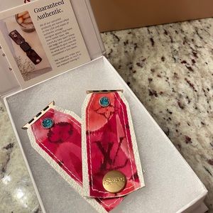 Spark*l Apple Band Louis Vuitton